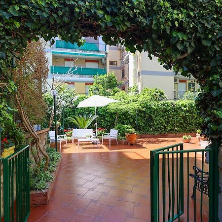 Garden House Giulia Apartman Sorrento Kültér fotó