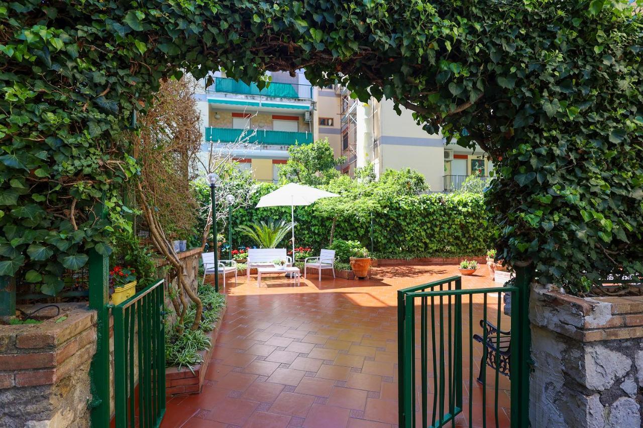 Garden House Giulia Apartman Sorrento Kültér fotó